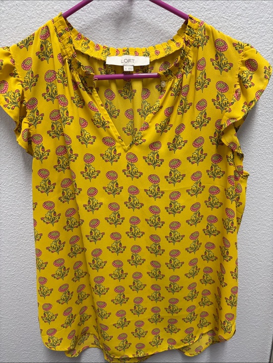 LOFT Tops - LOFT Yellow Floral V-Neck Cap-Sleeve Blouse